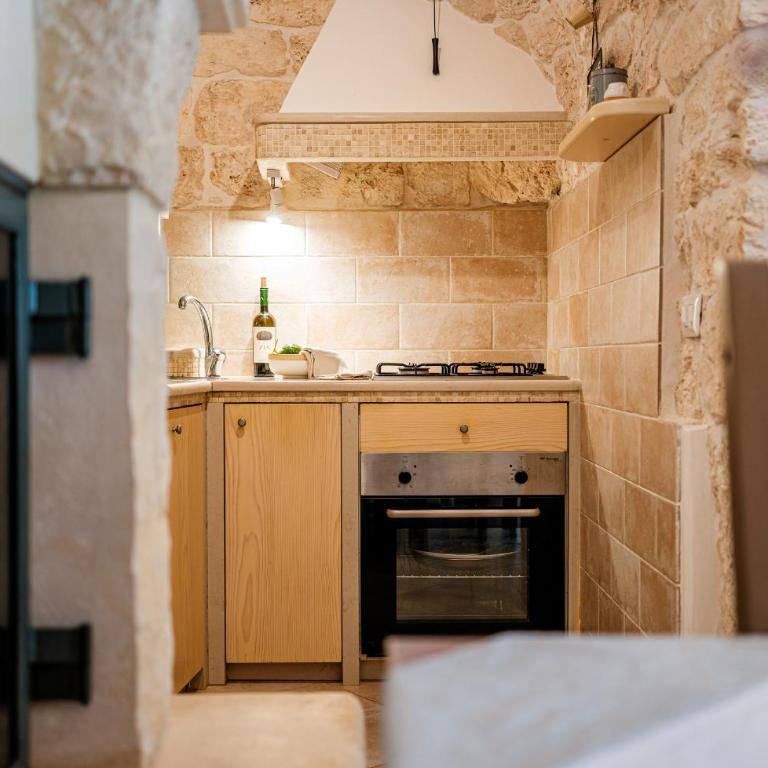 Trulli con piscina privata al sale a Locorotondo - Villa con Piscina Privata - 30