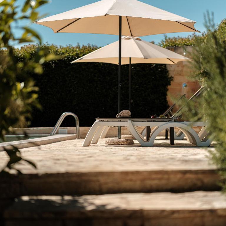 Trulli con piscina privata al sale a Locorotondo - Villa con Piscina Privata - 37