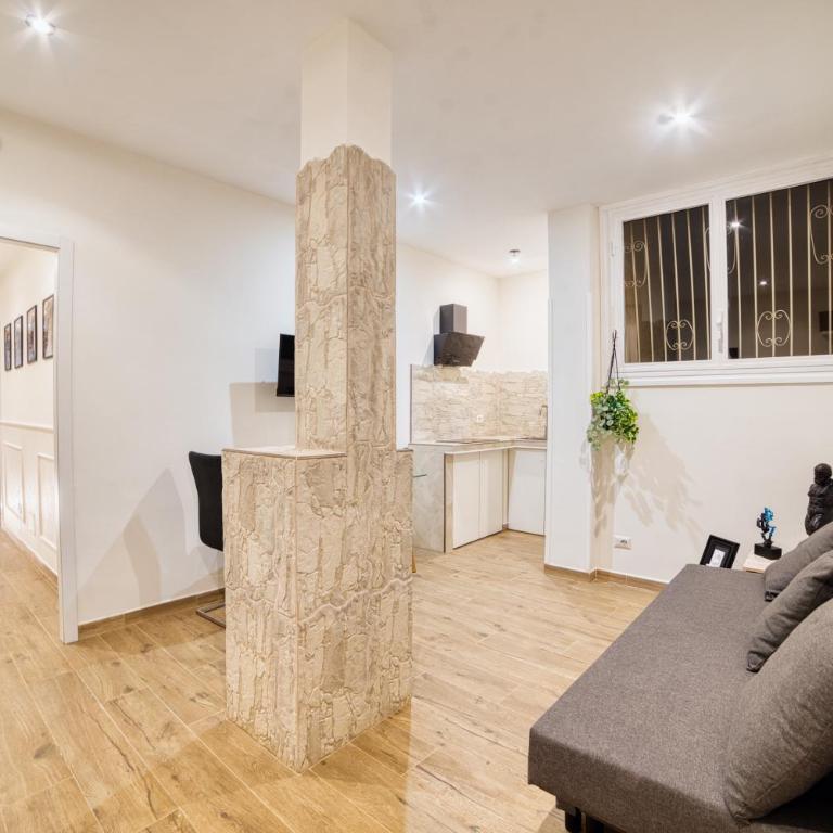 Intero grande appartamento deluxe a Stazione Trastevere - Appartamento Deluxe con 4 Camere da Letto - 5