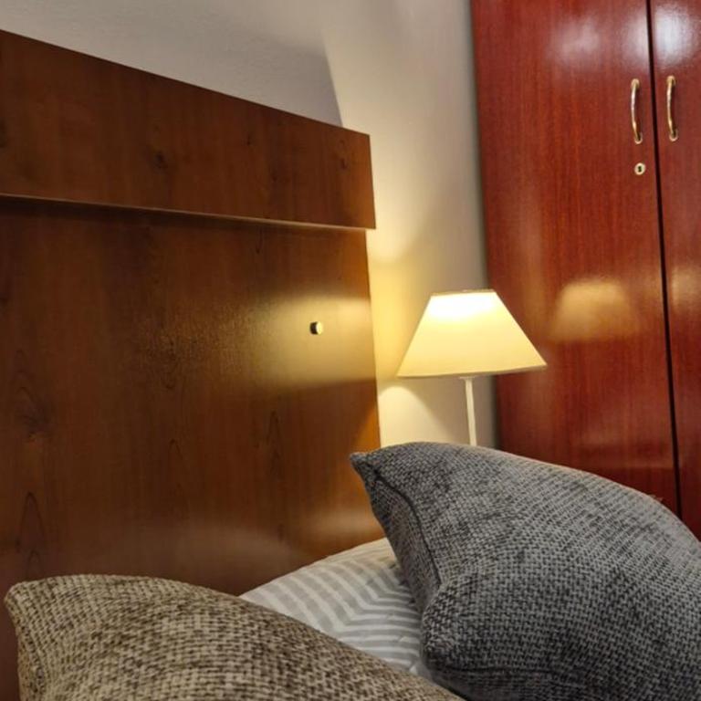 Continental Hotel - Deluxe Double Room - 29