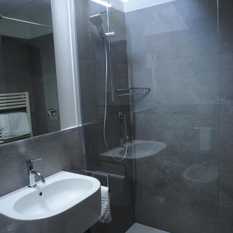 Hotel Astoria - Camera Quadrupla Comfort - 7