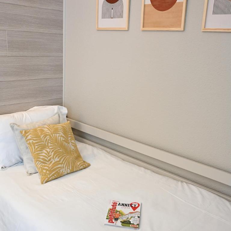 Hotel Les Terrasses - Chambre Triple - Vue sur Jardin - 7