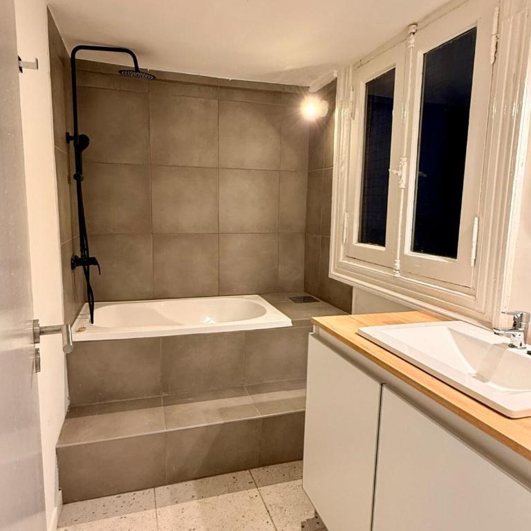 Stylish and Bright Iconic Congress View - Apartment - 50