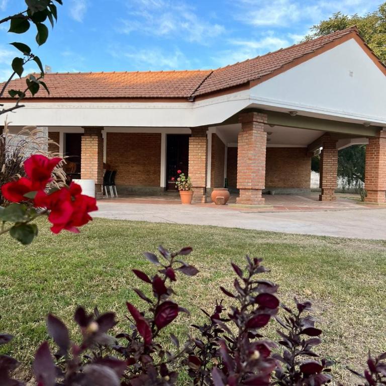 Casa Tabla Redonda - Three-Bedroom House - 1