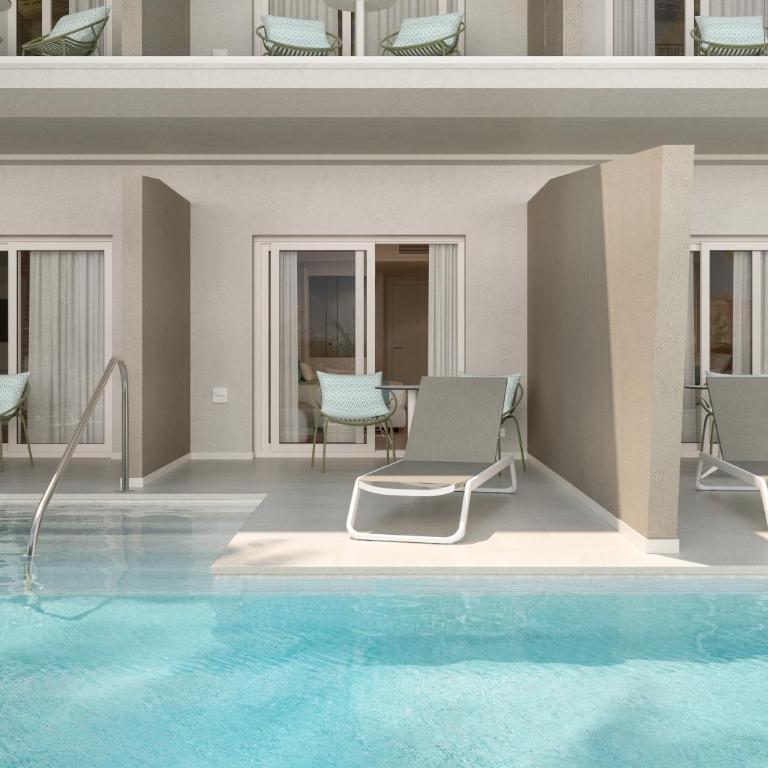 Amare Beach Hotel Sancti Petri - Adults Recommended - Habitación Deluxe doble o doble con 2 camas con acceso directo a la piscina The One Oh La La - 1