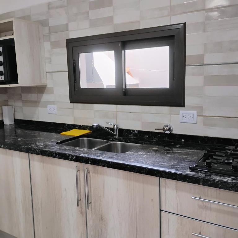 Duplex ubicación centro cama dos plazas y cama marinera, cochera y pileta - Apartamento de 1 dormitorio - 9