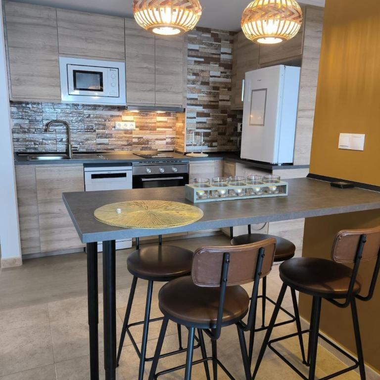 Mariposa de Dos Mares First Line Beach Max 2 Adults & Kids -16Y - Apartamento con vistas al mar - 2