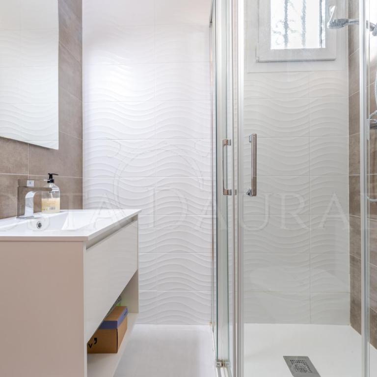 Aranjuez - Two-Bedroom Apartment - 23
