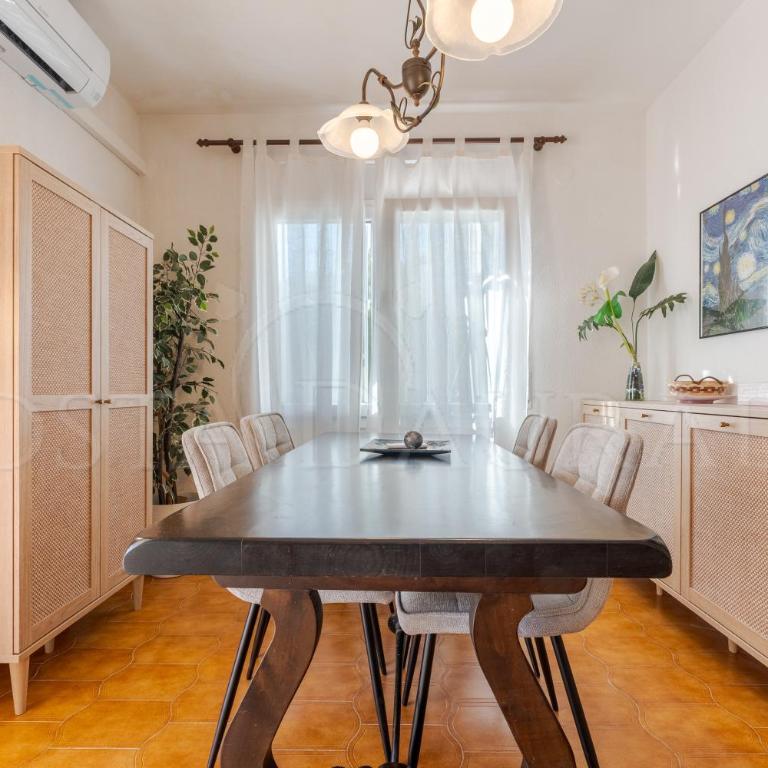 Aranjuez - Two-Bedroom Apartment - 10