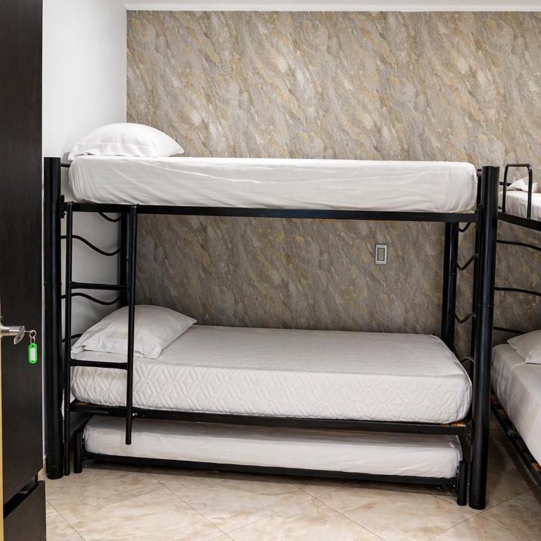 Hostal Pacifico Encanto - Female Dormitory Room - 13