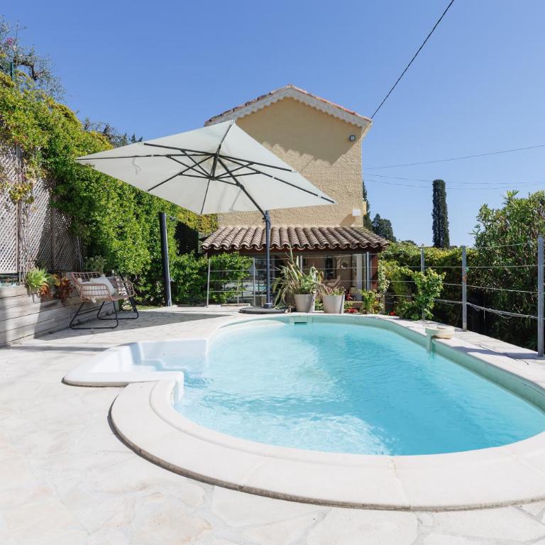 Vivez la douceur de Mougins : une maison pleine de charme pour des moments de partage - Maison 2 Chambres - 13