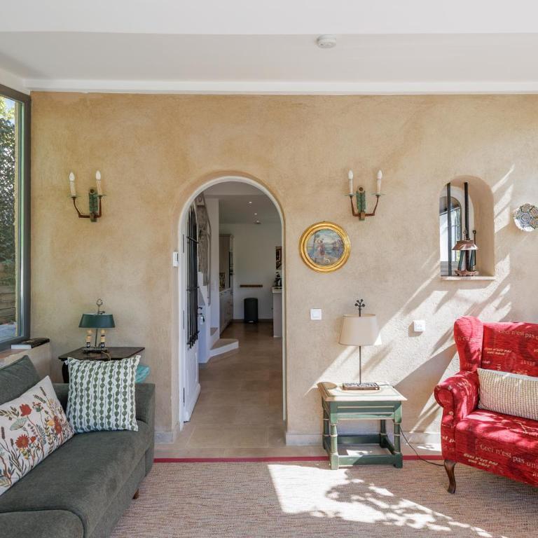 Vivez la douceur de Mougins : une maison pleine de charme pour des moments de partage - Maison 2 Chambres - 17
