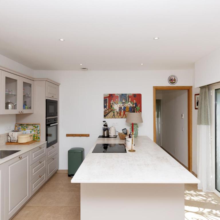 Vivez la douceur de Mougins : une maison pleine de charme pour des moments de partage - Maison 2 Chambres - 25