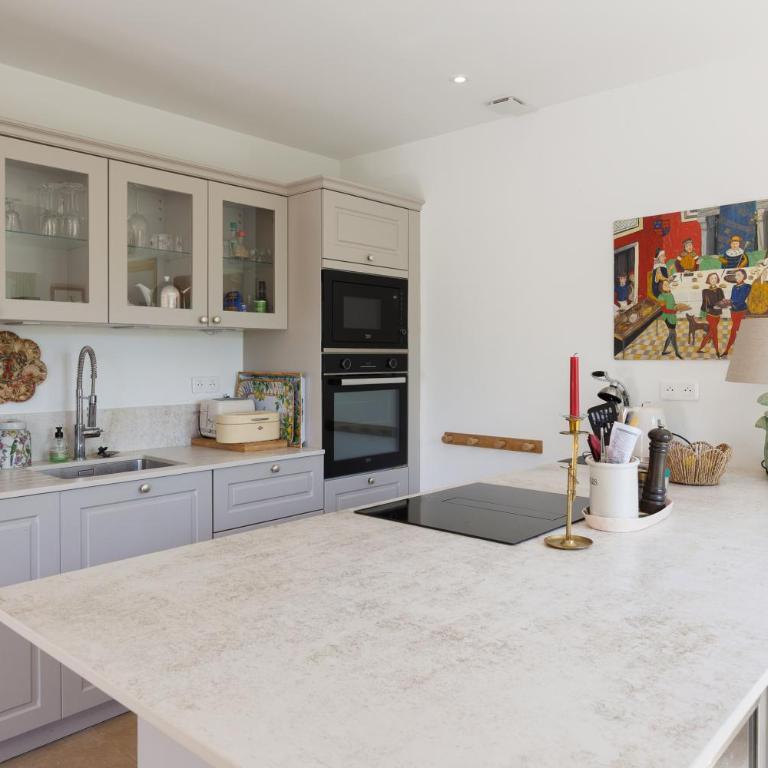 Vivez la douceur de Mougins : une maison pleine de charme pour des moments de partage - Maison 2 Chambres - 26