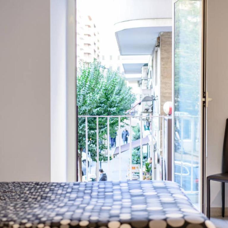 Riviera Luxury Suites - Camera Matrimoniale Deluxe con Balcone - 8