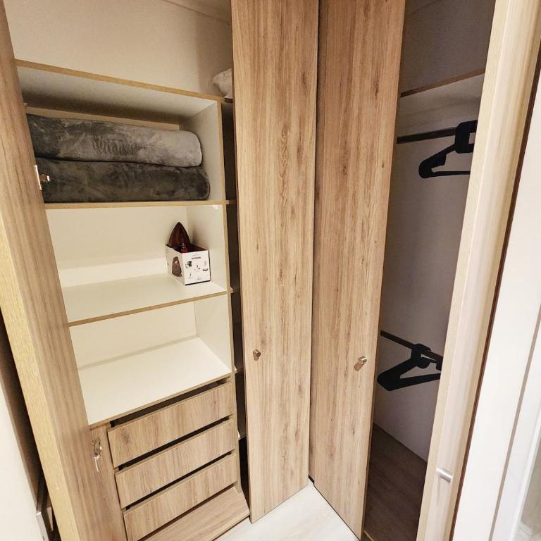 Moderno 1D con parking en Las Condes - Apartamento de 2 dormitorios - 23