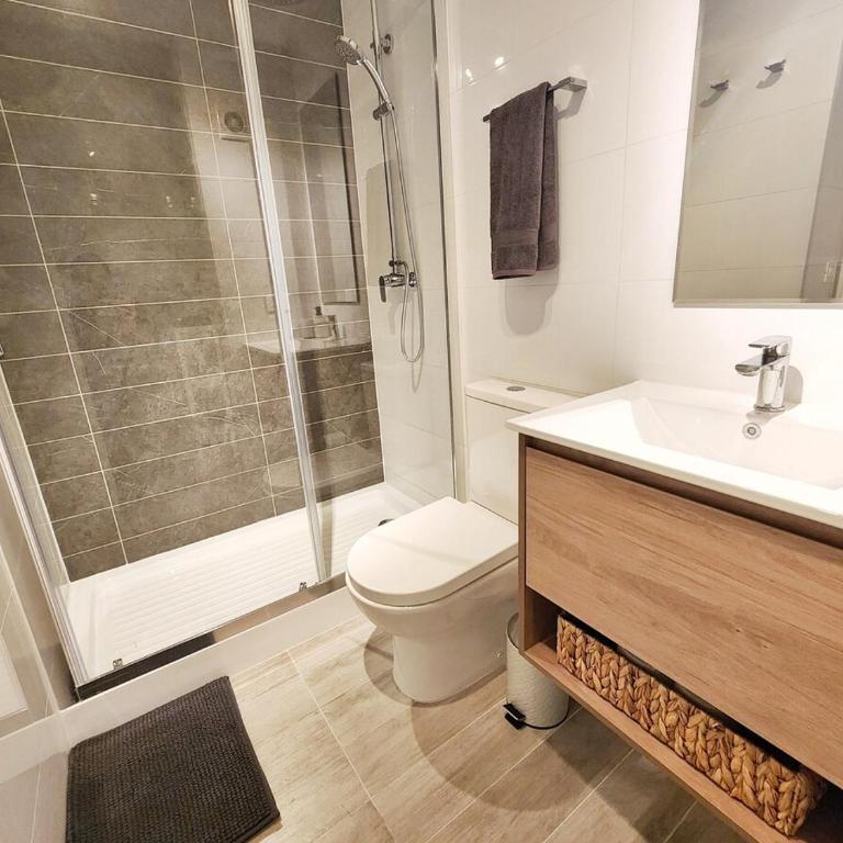 Moderno 1D con parking en Las Condes - Apartamento de 2 dormitorios - 19
