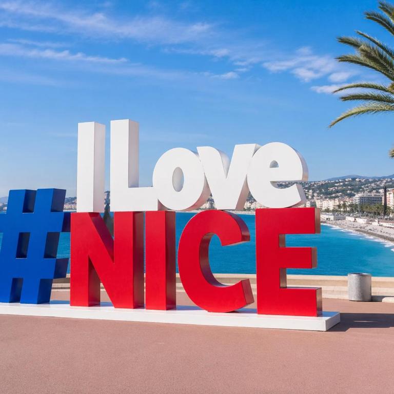 PORT DE NICE - 2 Pièces avec JARDIN - 4 Personnes - Appartement 1 Chambre - Vue sur Jardin - 41