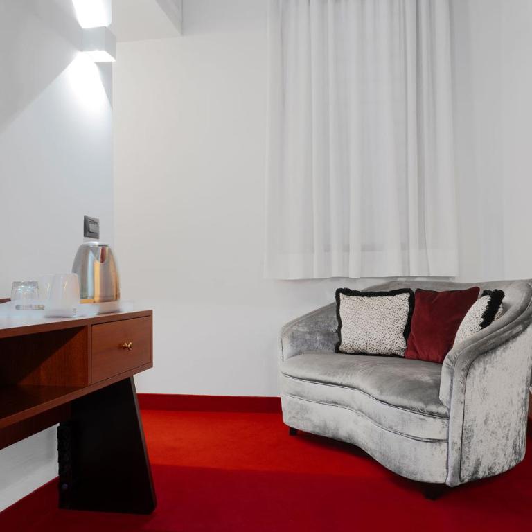 Hotel Blue Marine Suites Rome - Camera Deluxe - 7