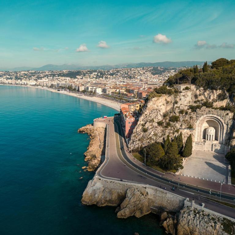 PORT DE NICE - 2 Pièces avec JARDIN - 4 Personnes - Appartement 1 Chambre - Vue sur Jardin - 40