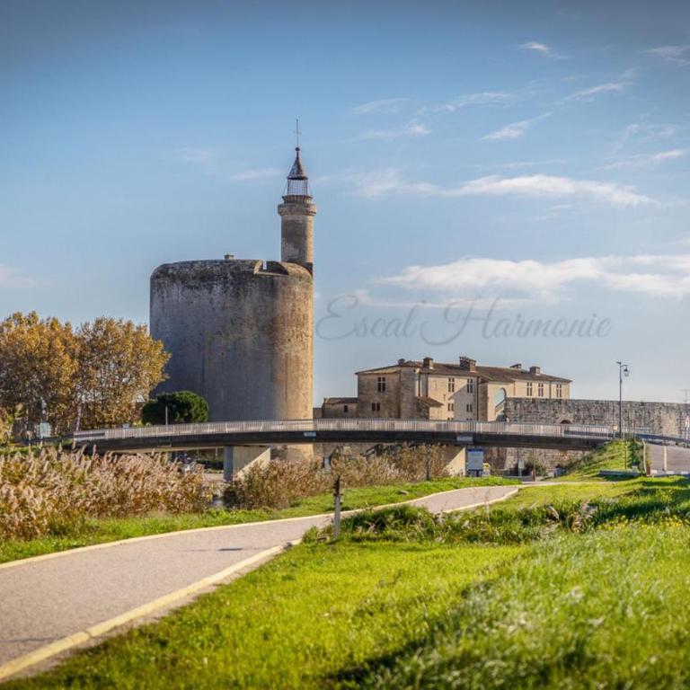 Maison Les Rives de la Tour Aigues-Mortes - Proche des remparts - Idéalement situé - Villa - 17