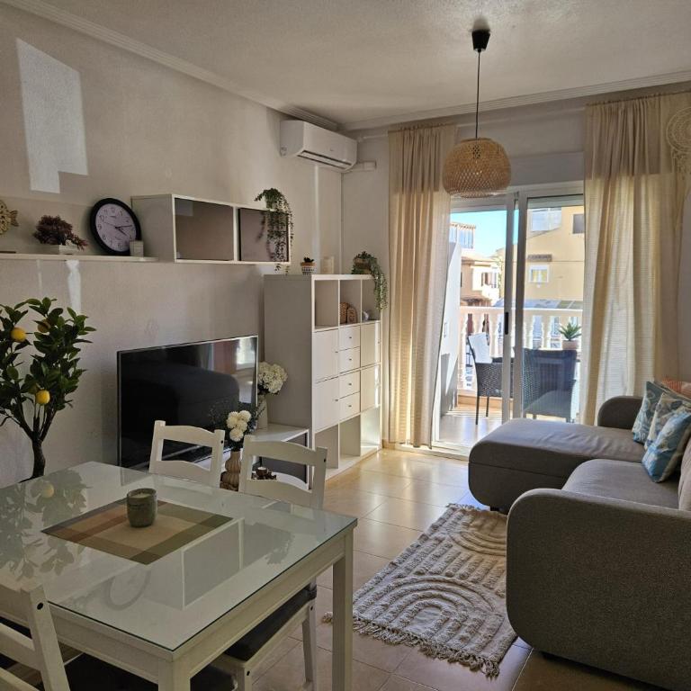 Calma & Sol Apartment - One-Bedroom Apartment - 2