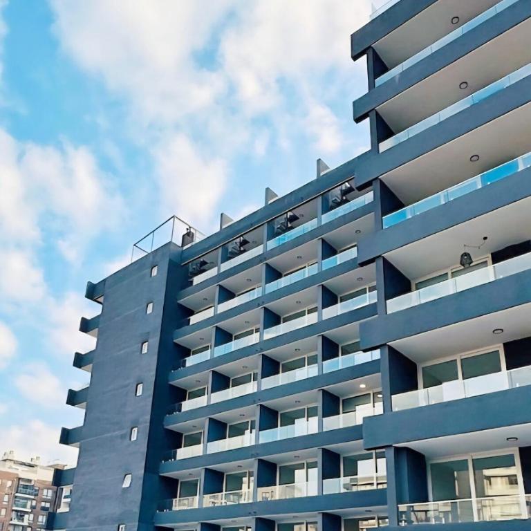 Moderno 1D con parking en Las Condes - Apartamento de 2 dormitorios - 25