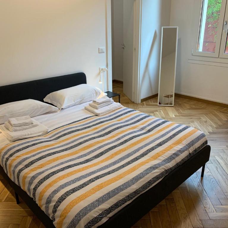 Old City Bologna Rooms and Accomodations - Double Room with Private Bathroom - 1