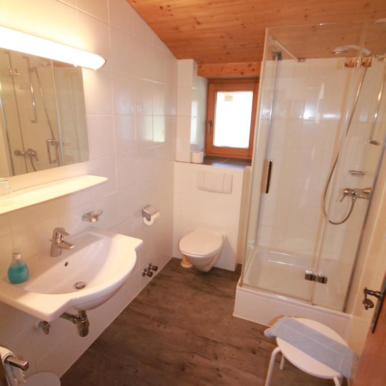 Hotel Sonnenhof - bed & breakfast & appartements - Superior Doppel- oder Zweibettzimmer mit Balkon - 1