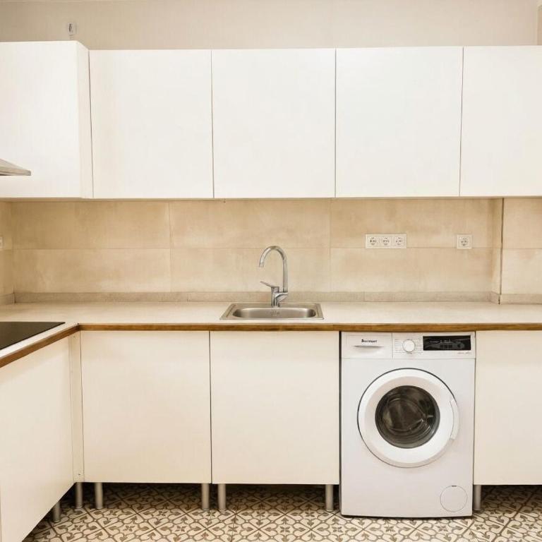 Recently renovated in Casco Viejo - Three-Bedroom Apartment - 9