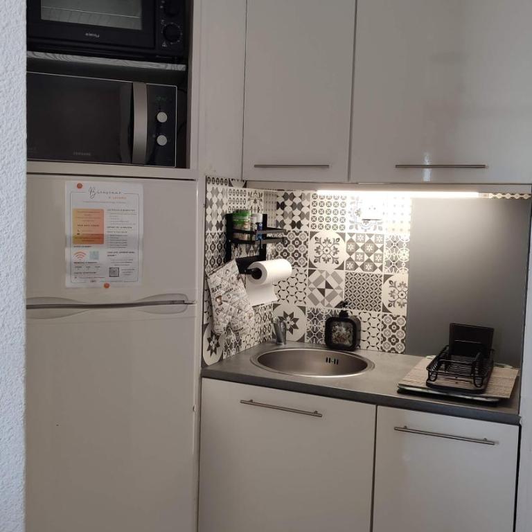 Terrasse vue Etang, piscine Séjour détente - Apartment mit 2 Schlafzimmern - 28