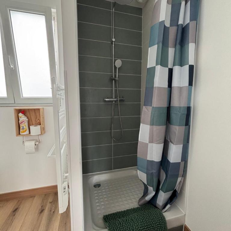 Maison avec terrasse, 10 couchages, à 200 m de la plage - Casa de 5 dormitorios - 30