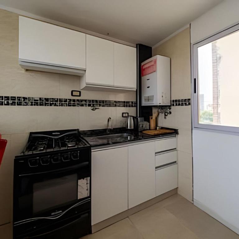 Amplio depto. zona abasto - Apartamento de 2 dormitorios - 8