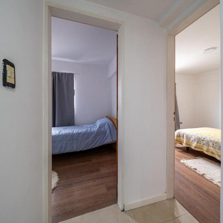 Amplio depto. zona abasto - Apartamento de 2 dormitorios - 31