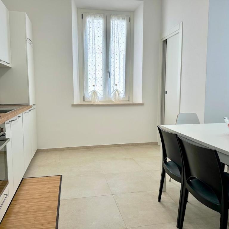 Giglio 12 - Appartamento con 2 Camere da Letto - 2