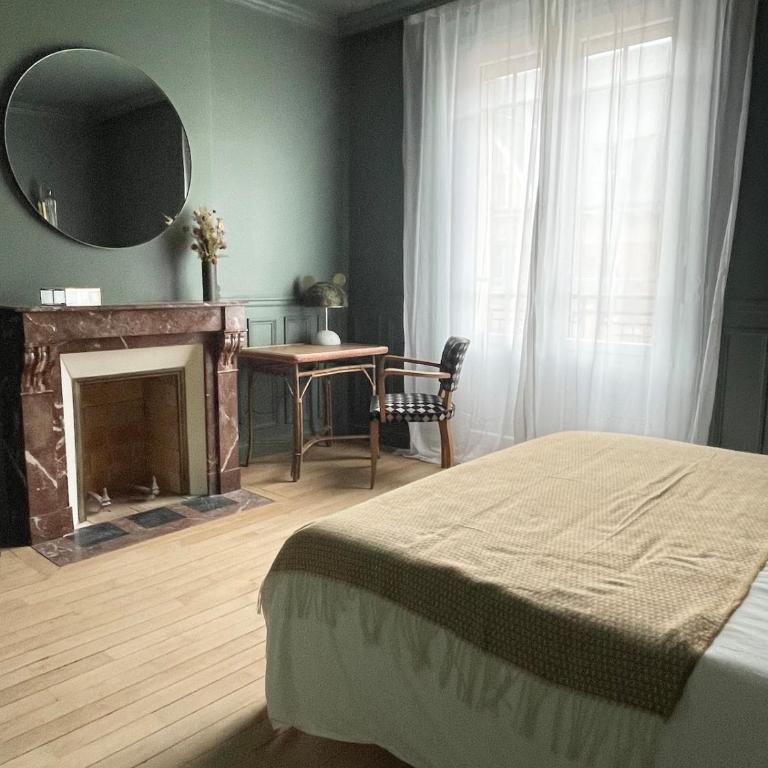 Magnifique Appartement vue cathédrale avec parking privé - Three-Bedroom Apartment - 13