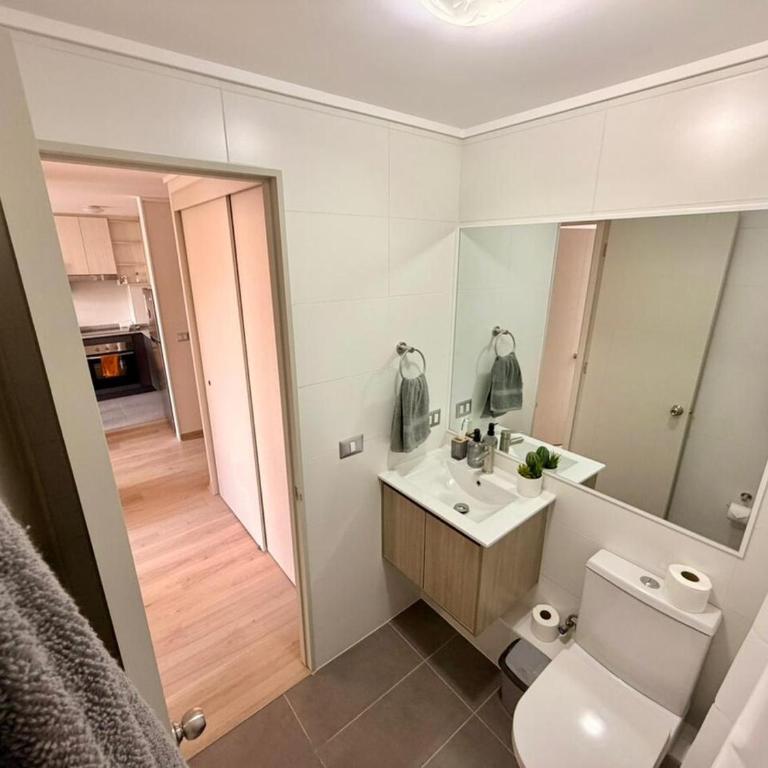 Departamento entero con estacionamiento y buena conectividad - One-Bedroom Apartment - 13
