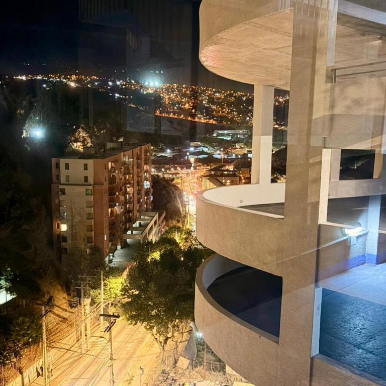 Departamento entero con estacionamiento y buena conectividad - One-Bedroom Apartment - 24