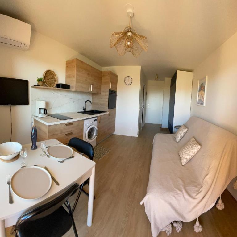 L'Orangeraie T2 Bandol clim terrasse proche à pieds mer gare ville pour 1 à 4 personnes - Apartamento de 1 dormitorio - 5