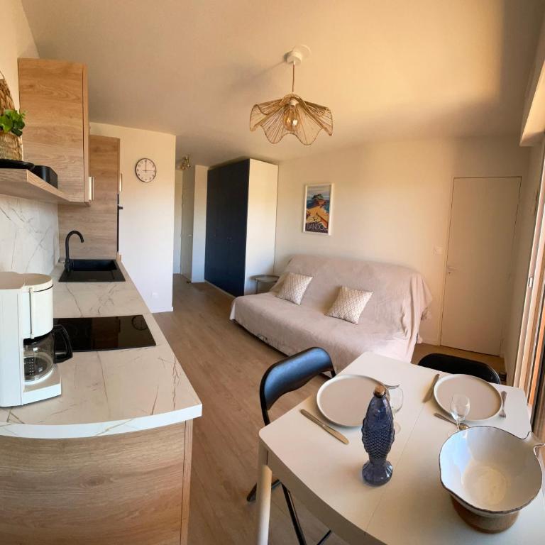 L'Orangeraie T2 Bandol clim terrasse proche à pieds mer gare ville pour 1 à 4 personnes - Apartamento de 1 dormitorio - 4