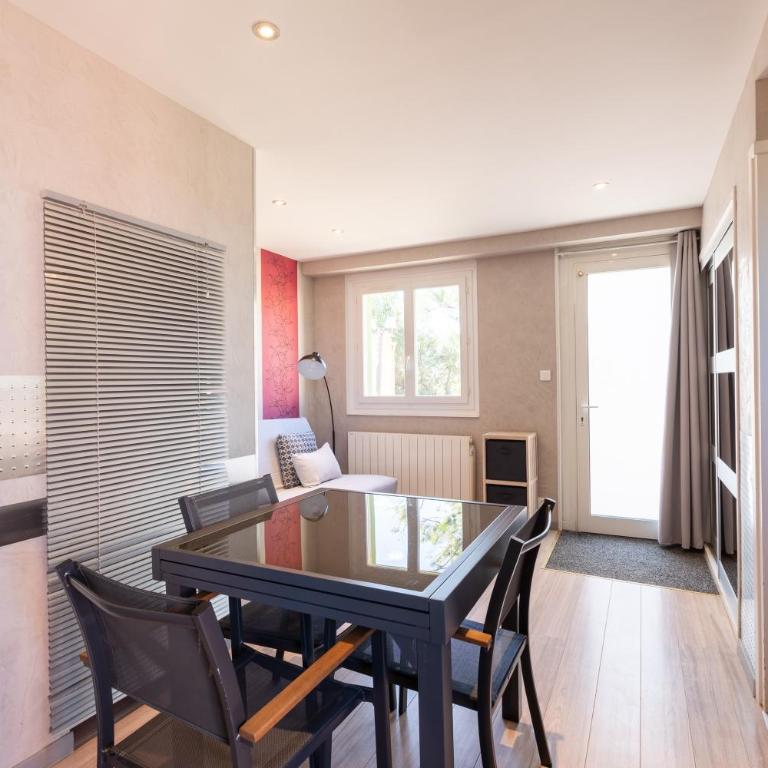 Appartement résidence avec piscine - Deluxe Apartment mit 2 Schlafzimmern und Meerblick - 8