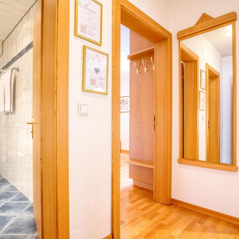 Haus Permona by Alpenglück Apartments - Apartment mit 1 Schlafzimmer, Balkon und Bergblick - 13