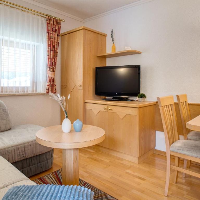 Haus Permona by Alpenglück Apartments - Apartment mit 1 Schlafzimmer und Balkon - 13