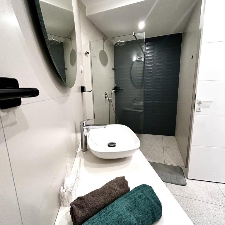 Calm Sea View 2 - One-Bedroom Apartment - 8