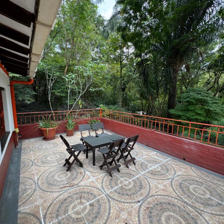 Hospedaje Casa Renasiente - Guest house - Habitación Doble con vistas a la montaña - 1