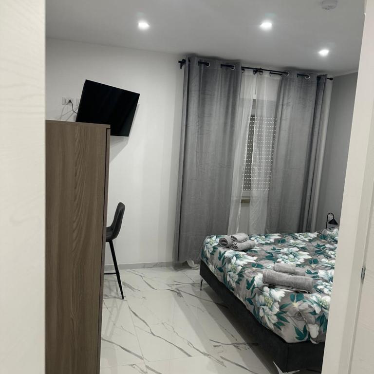 Mister House - Camera Matrimoniale con Bagno Privato - 4