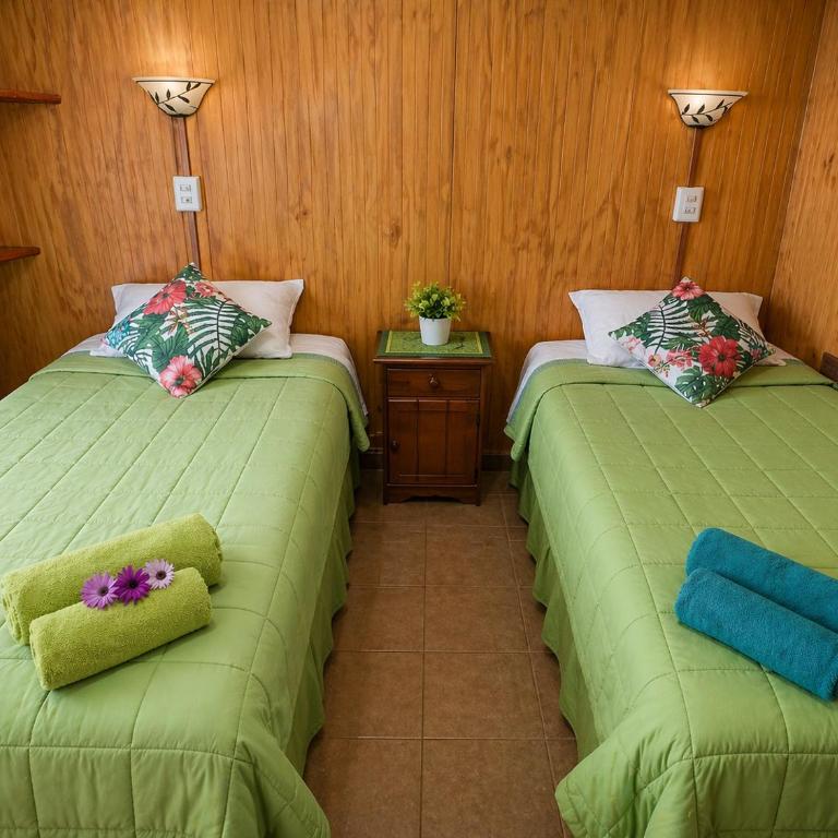 Cabañas & Hostal Tojika - Twin Room with Garden View - 8