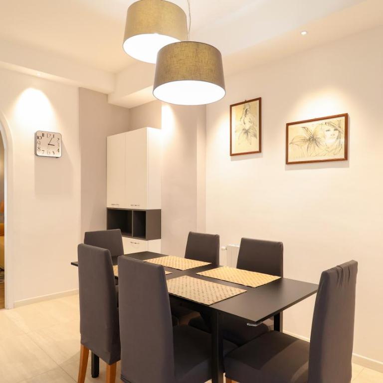 Great Apartment near the Centre - with Free Parking - Apartment mit 3 Schlafzimmern und Balkon - 14