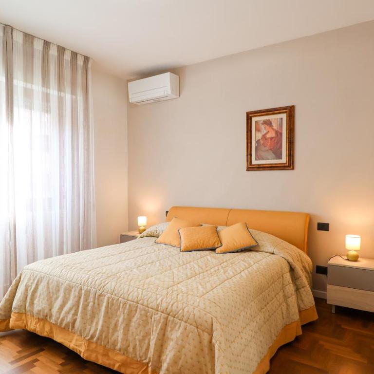 Great Apartment near the Centre - with Free Parking - Apartment mit 3 Schlafzimmern und Balkon - 3