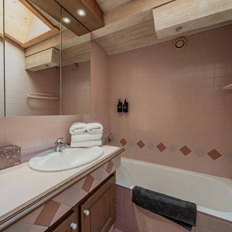 Appartement 71m2 près de Megève, à 200m télécabine la Princesse, local à ski, 2 chambres, parking couvert - Appartement 2 Chambres avec Balcon et Terrasse - 29
